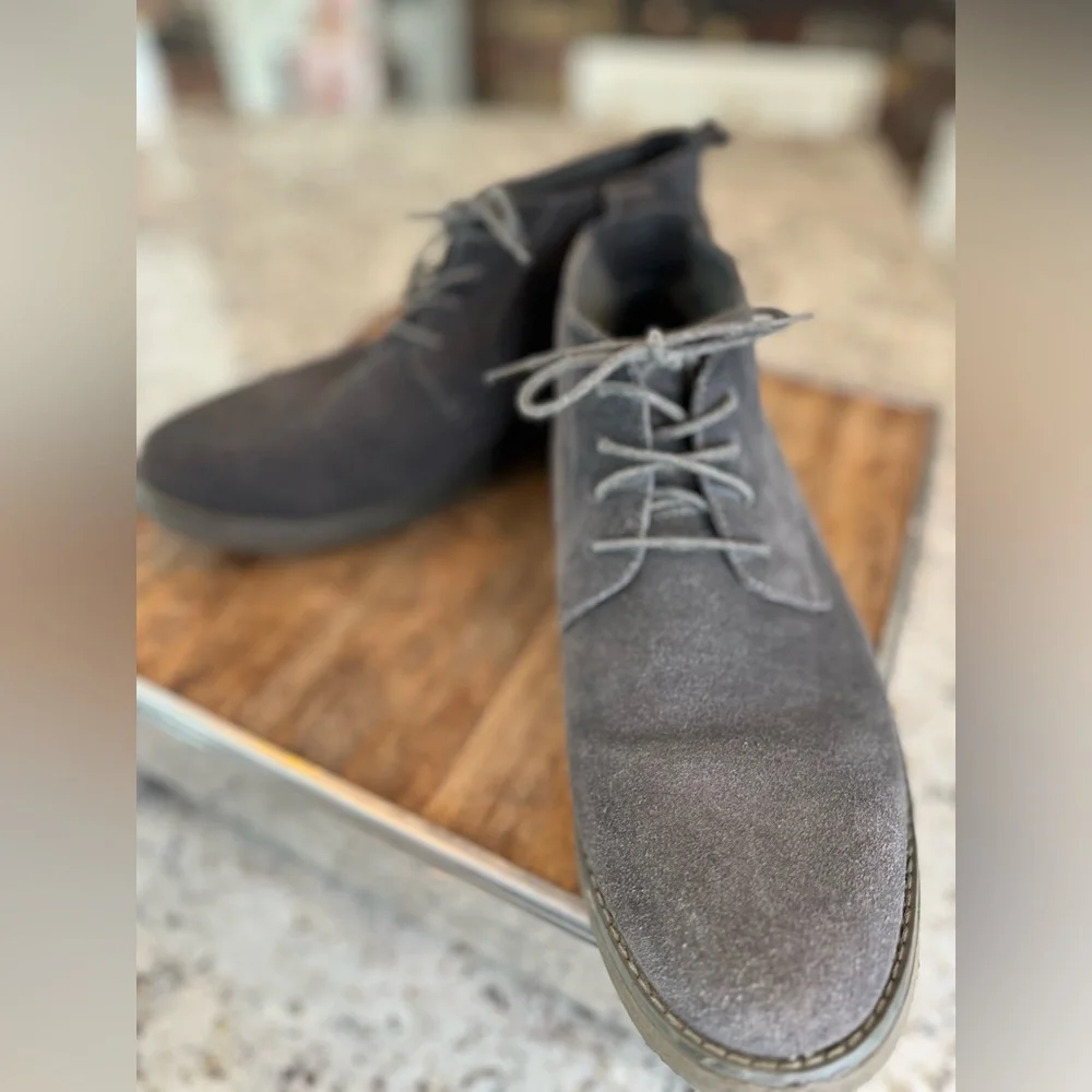 BRUNO MARC Gray Suede Boots‎
